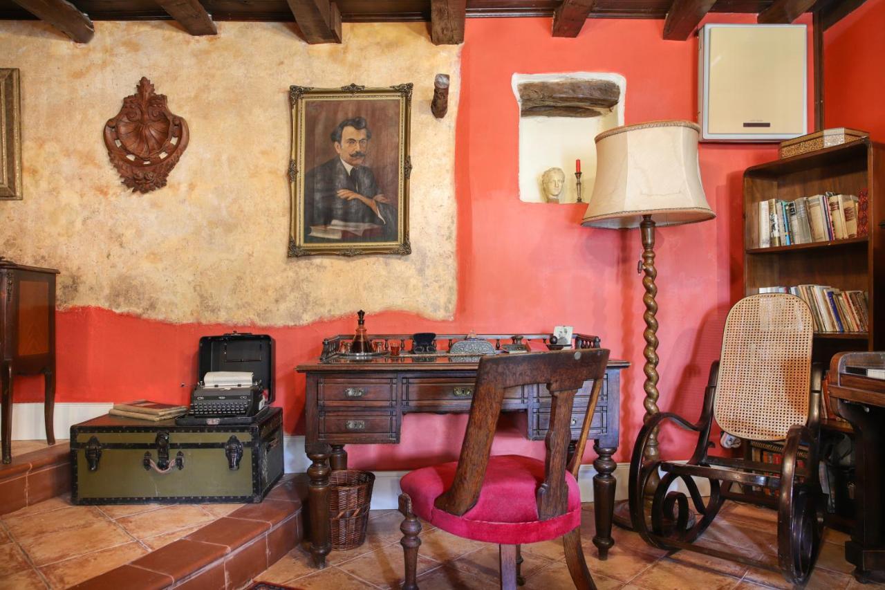 Museum Hotel George Molfetas 阿尔戈斯托利翁 外观 照片