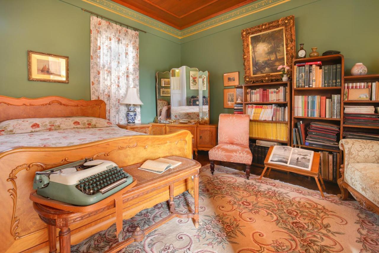 Museum Hotel George Molfetas 阿尔戈斯托利翁 外观 照片
