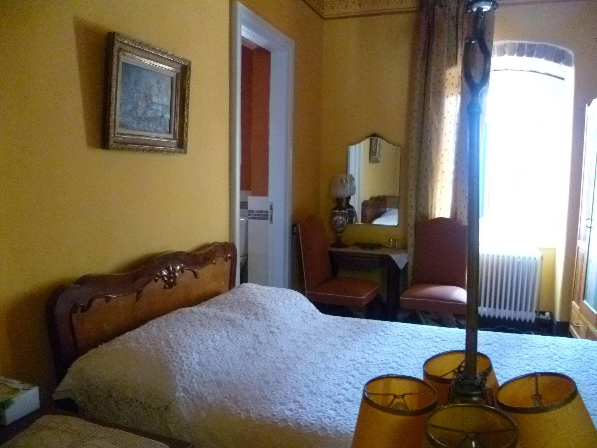 Museum Hotel George Molfetas 阿尔戈斯托利翁 外观 照片