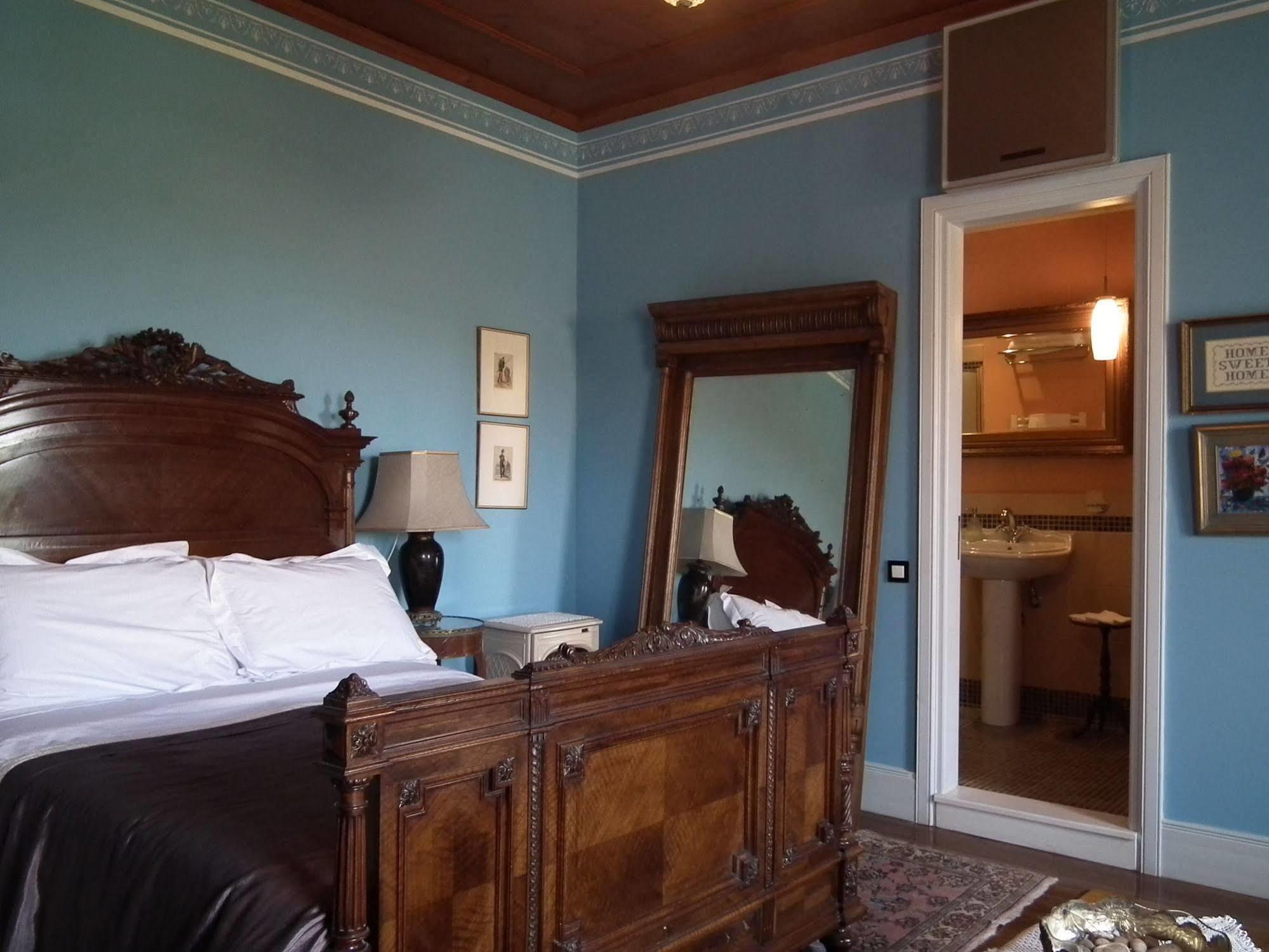 Museum Hotel George Molfetas 阿尔戈斯托利翁 外观 照片